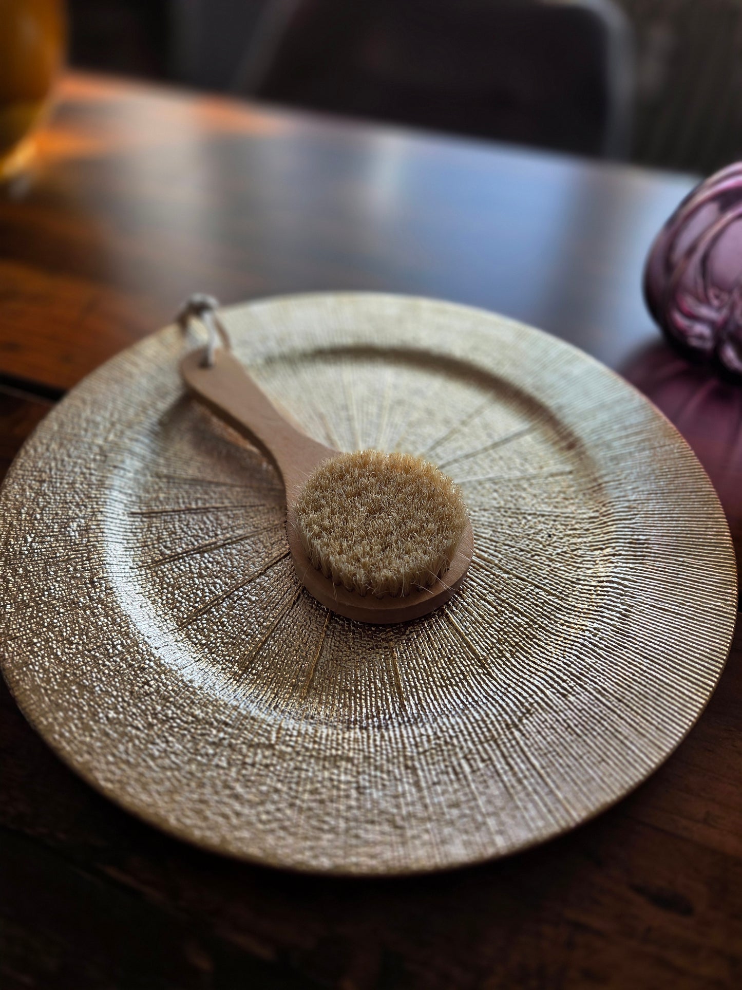 Körperbürste mit kurzem Griff – Sanftes Peeling & Strahlender Teint