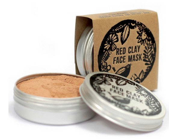 Gesichtsmaske aus roter Tonerde